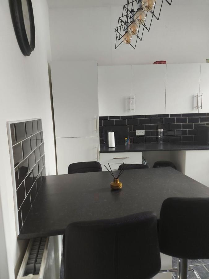 Sandyrise Holiday Lets Apartment Scarborough Ngoại thất bức ảnh